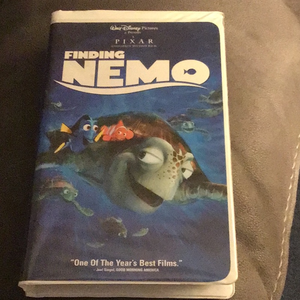 FINDING NEMO VHS TAPE